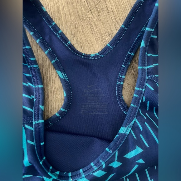 Nike Sports bra - Picture 4 of 4